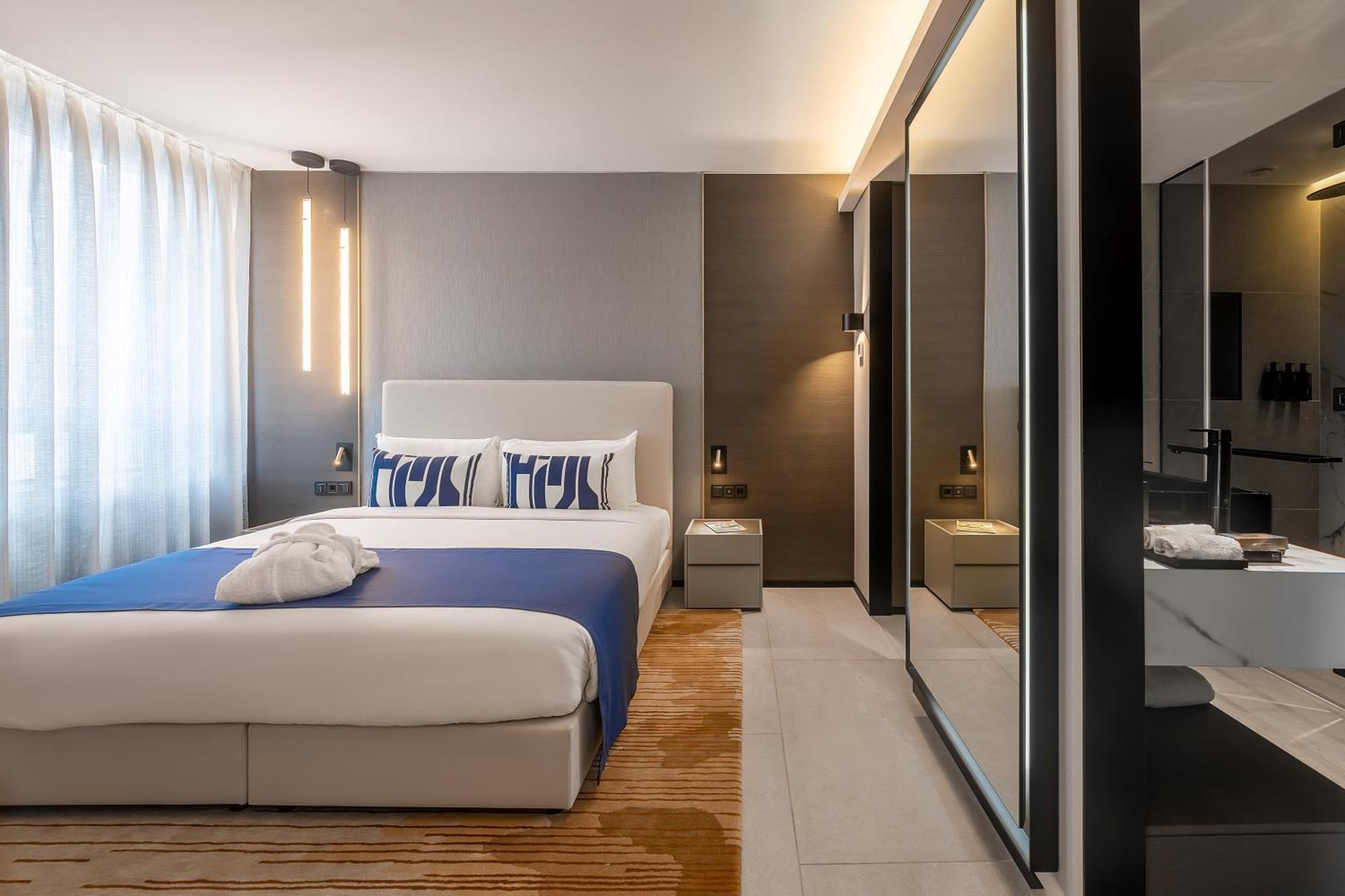 Noom Hotel Abidjan Plateau Kültér fotó Deluxe Room
